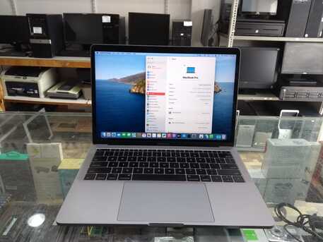 Riffa, Computers, BHD 135,  Apple MacBook Pro 2017 &ndash; Premium Retina Laptop