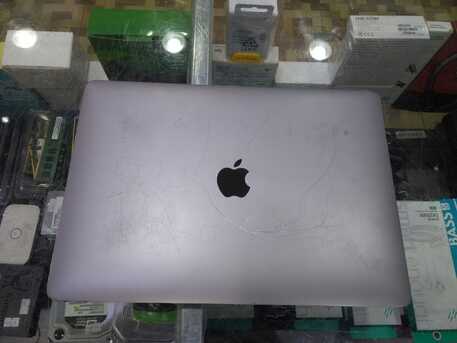 Riffa, Computers, BHD 135,  Apple MacBook Pro 2017 &ndash; Premium Retina Laptop