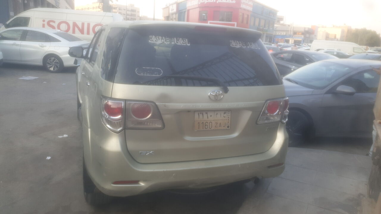 Riyadh, Vehicles, Cars & Trucks , SAR 40000,  Toyota Fortuner 2013,  2013,  Automatic,  290000 KM,  Fortuner