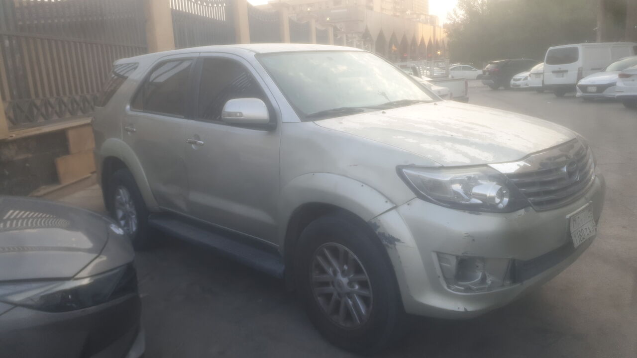 Riyadh, Vehicles, Cars & Trucks , SAR 40000,  Toyota Fortuner 2013,  2013,  Automatic,  290000 KM,  Fortuner