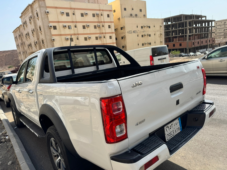 Jeddah, Vehicles, Cars & Trucks , SAR 35000,  JAC J7,  2023,  Manual,  83000 KM,