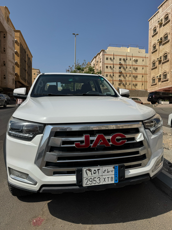 Jeddah, Vehicles, Cars & Trucks , SAR 35000,  JAC J7,  2023,  Manual,  83000 KM,