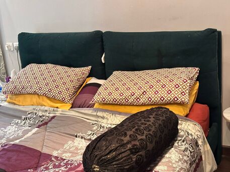 Al Washm, Furniture, SAR 1000,  HomeBox Majestic King Bed 180x200 With  Mattress For Sale