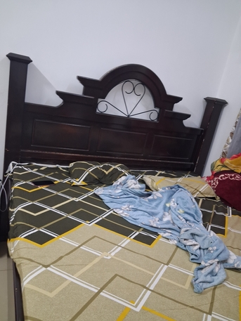Manama, Furniture, BHD 25,  Bed King Size With Metres