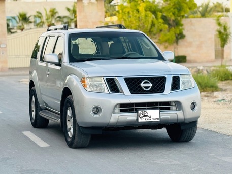 Hamala, Vehicles, Cars & Trucks , BHD 1,  Nissan Pathfinder,  2011,  219000 KM,  4x4