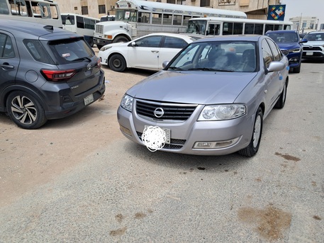 Riyadh, Vehicles, Cars & Trucks , SAR 14000,  Nissan Sunny,  2009,  Automatic,  323000 KM,  14000  For Sale