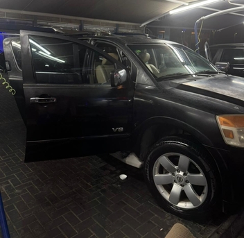 Al Aziziyah, Vehicles, Cars & Trucks , SAR 21000,  Nissan Armada,  2010,  Automatic,  350000 KM,  Urgent Sell