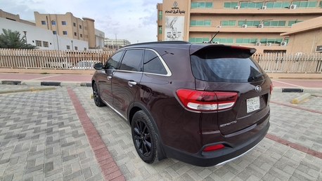Dammam, Vehicles, Cars & Trucks , SAR 43000,  Kia Sorento,  2016,  Automatic,  216000 KM,  Full Option, 7 Seaters, Fuel Efficient SUV