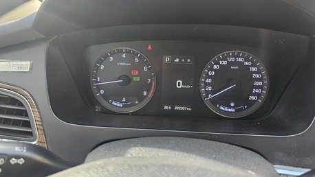 Riyadh, Vehicles, Cars & Trucks , SAR 31000,  Hyundai Sonata Limited,  2017,  Automatic,  223000 KM,  SAR 31,000, Hyundai Sonata, , , 223,0 KM, (Full Option)