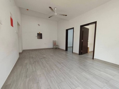 Manama, Apartments, Flats, Houses & Villas, BHD 280,  Gufool:- 3Bhk Unfurnished Flat On Rent With Acs. Bd 280/- With Ewa, 50Bd Limit.