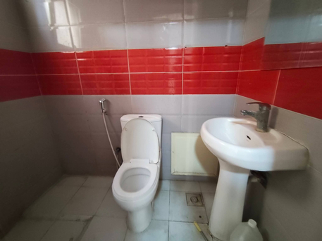 Manama, Apartments, Flats, Houses & Villas, BHD 280,  Gufool:- 3Bhk Unfurnished Flat On Rent With Acs. Bd 280/- With Ewa, 50Bd Limit.