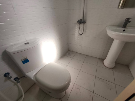 Manama, Apartments, Flats, Houses & Villas, BHD 280,  Gufool:- 3Bhk Unfurnished Flat On Rent With Acs. Bd 280/- With Ewa, 50Bd Limit.
