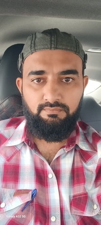 Riyadh, Job Seekers, Car With Driver