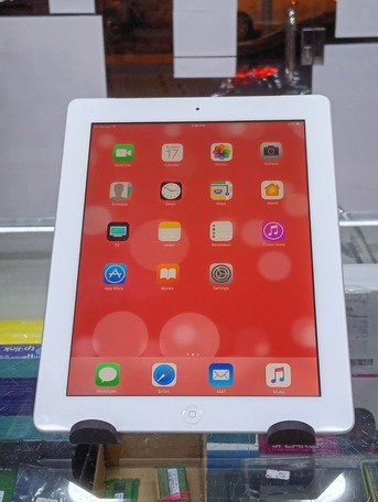 Manama, Electronics, BHD 33,  Apple IPad 4 - 32GB  For Sale Good Condition Smooth Performance Perfect For YouTube, Brows