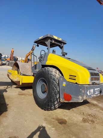 Riyadh, Construction, Roller Compactor Available On Rental Basis