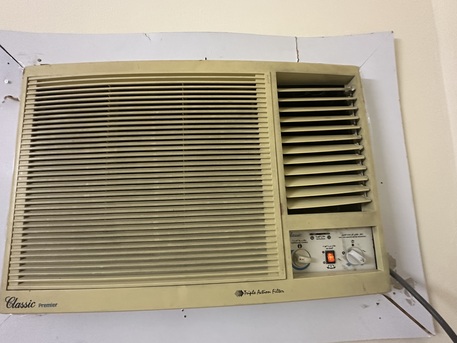 Manama, Air Conditioners, BHD 45,  Urgent Sale - Window AC 2 Ton (Brand - Classic)