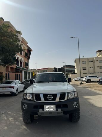 Al Sulaymaniyyah, Vehicles, Cars & Trucks , SAR 37999,  Nissan Patrol,  2006,  Manual,  200 KM,    In Mint Condition