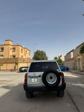 Al Sulaymaniyyah, Vehicles, Cars & Trucks , SAR 37999,  Nissan Patrol,  2006,  Manual,  200 KM,    In Mint Condition