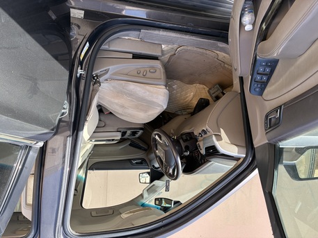 Riyadh, Vehicles, Cars & Trucks , SAR 68000,  Gmc Yukon XL,  2016,  Automatic,  296000 KM,  Doctor Used Car From Last 2 Years
