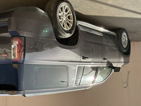 Riyadh, Vehicles, Cars & Trucks , SAR 68000,  Gmc Yukon XL,  2016,  Automatic,  296000 KM,  Doctor Used Car From Last 2 Years