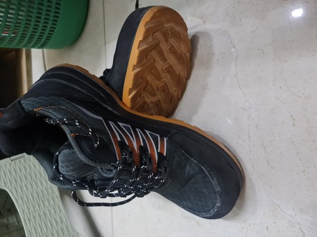 Olaya, Tools, SAR 100,  For Sale - Washable Safety Shoe Size 42 ( Slightly Used )
