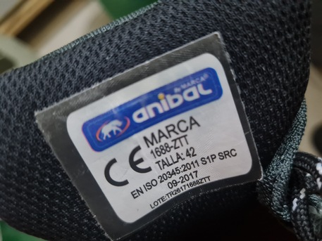 Olaya, Tools, SAR 100,  For Sale - Washable Safety Shoe Size 42 ( Slightly Used )