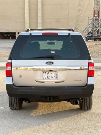 Riyadh, Vehicles, Cars & Trucks , SAR 80000,  FORD EXPEDITION XLT 4X4 SILVER  LOW KM,  2016,  Automatic,  96000 KM,  MID OPTION