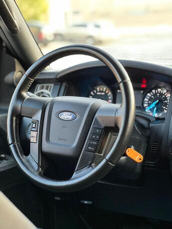 Riyadh, Vehicles, Cars & Trucks , SAR 80000,  FORD EXPEDITION XLT 4X4 SILVER  LOW KM,  2016,  Automatic,  96000 KM,  MID OPTION