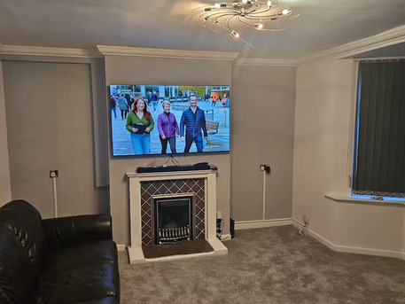 Manchester, Apartments, Flats, Houses & Villas, GBP 1400/month,  Furnished,  3 BR,  20 Sq. Meter,  Modern 3-Bedroom Furnished Apartment With Garage