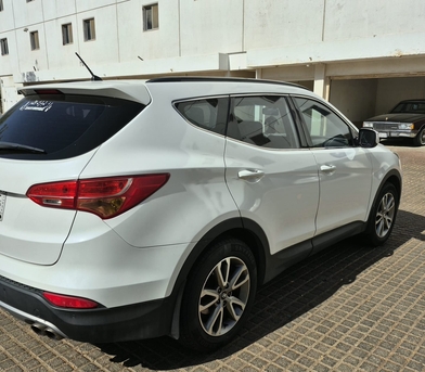 Yanbu, Vehicles, Cars & Trucks , SAR 1,  Hyundai Santa Fe,  2014,  Automatic,  178000 KM,  Urgent