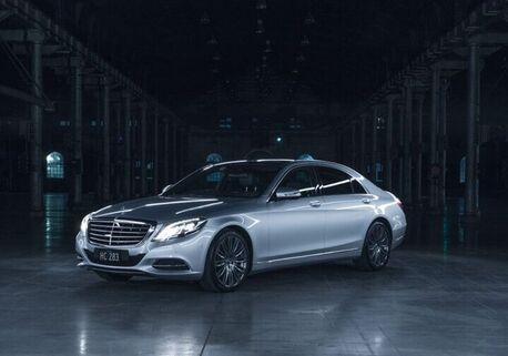Melbourne, Business, Melbourne Airport Hire Car With Chauffeur Service Included