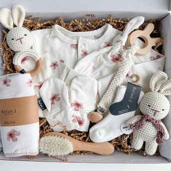 Surrey, Baby & Kid Stuff, CAD 100,  Premium Baby Gift Box Sets For Newborns | Luxury Baby Shower Gifts