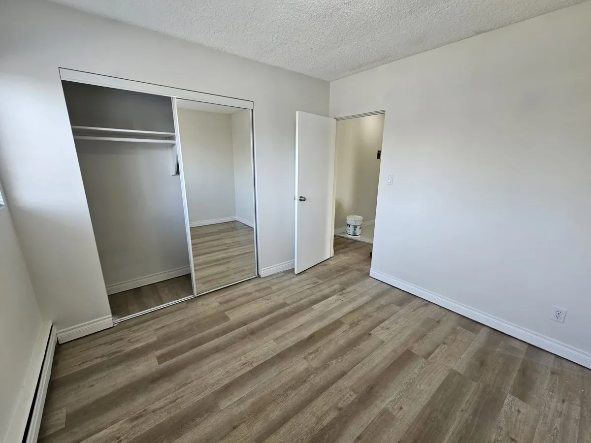 Calgary, Construction, Professional Carpet Tile Installation In Calgary