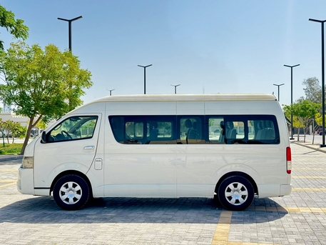 Manama, Vehicles, Cars & Trucks , BHD 6900,  Toyota Hi-Ace,  2016,  Manual,  290000 KM,  Highroof Diesel Call : 33662799