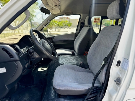 Manama, Vehicles, Cars & Trucks , BHD 6900,  Toyota Hi-Ace,  2016,  Manual,  290000 KM,  Highroof Diesel Call : 33662799