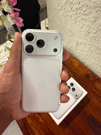Riyadh, Mobile Phones, SAR 4499,  Iphone 17 Pro 256 Gb