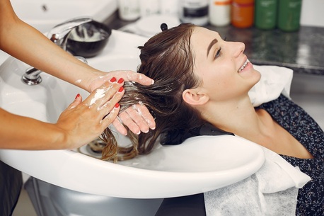New York, Beautician, Professional Keratin Smoothing Treatment For Frizz-Free, Silky Hair