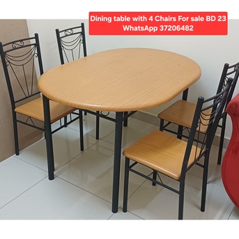 Manama, Furniture, BHD 23,  ✅️ Dining Table With 4 Chairs For Sale In Good Condition With Delivery