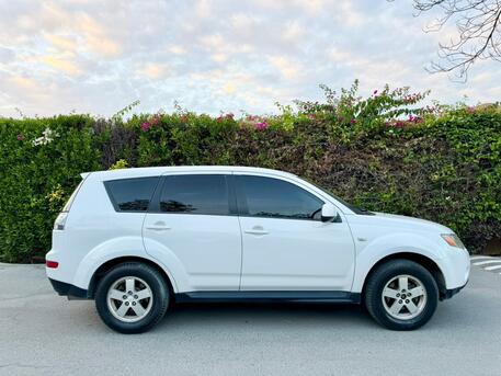Manama, Vehicles, Cars & Trucks , BHD 1400,  Mitsubishi Outlander,  2009,  Automatic,  180000 KM,   FOR SALE (FAMILY USED CAR )