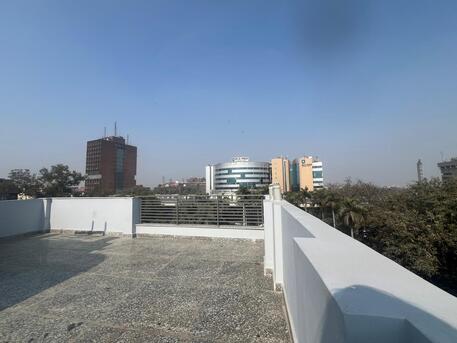 New Delhi, Housing Exchanges, INR 9526/day,  3 BR,  2100 Sq. Feet,  BluO 3BHK Central Delhi - Balcony, Lift, Terrace