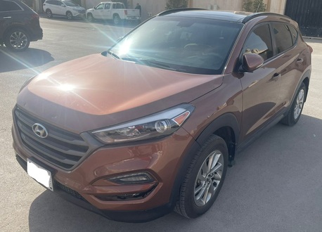 Riyadh, Vehicles, Cars & Trucks , SAR 46500,  Hyundai Tucson 2017,  2017,  Automatic,  254000 KM,   &ndash; Semi Full &ndash; Saudi Specs
