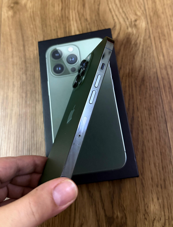 Riyadh, Mobile Phones, SAR 1850,  IPhone 13 Pro 128GB Alphine Green&ndash; Excellent Condition &ndash; Original &ndash; Box Available