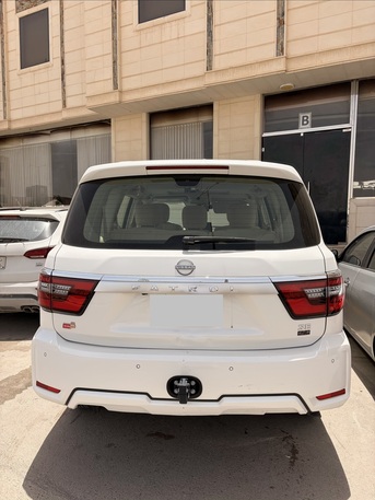 Riyadh, Vehicles, Cars & Trucks , SAR 17000,  Nissan Patrol,  2023,  Automatic,  28000 KM,    V6