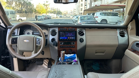 Jeddah, Vehicles, Cars & Trucks , SAR 19500,  Ford Expedition Max,  2008,  Automatic,  500000 KM,