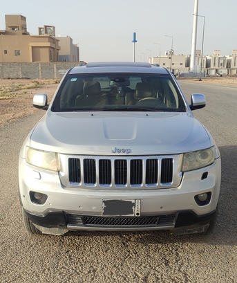 Riyadh, Vehicles, Cars & Trucks , SAR 28000,  Jeep Grand Cherokee Limited,  2012,  Automatic,  252000 KM,    V8 Full Option 4x4 Vehicle Is In Excellent Condition