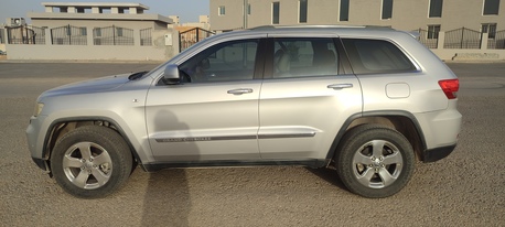 Riyadh, Vehicles, Cars & Trucks , SAR 28000,  Jeep Grand Cherokee Limited,  2012,  Automatic,  252000 KM,    V8 Full Option 4x4 Vehicle Is In Excellent Condition