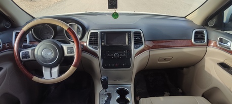 Riyadh, Vehicles, Cars & Trucks , SAR 28000,  Jeep Grand Cherokee Limited,  2012,  Automatic,  252000 KM,    V8 Full Option 4x4 Vehicle Is In Excellent Condition
