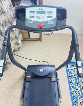 Al Malaz, Sporting Goods, SAR 450,  Treadmill &ndash;Life Gear