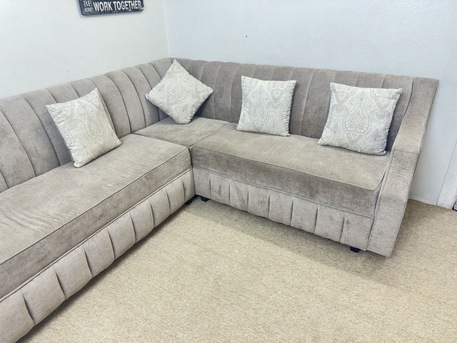 Al Malaz, Furniture, SAR 950,  L-Shape 5-Seater Sofa (Almost New)