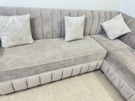 Al Malaz, Furniture, SAR 950,  L-Shape 5-Seater Sofa (Almost New)